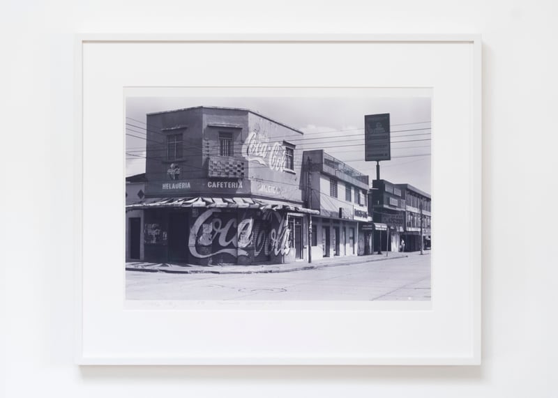 Ever Astudillo
*Untitled*
1970-80
lifetime gelatin silver print
54 × 66 cm / 21.3 × 26 in (framed)