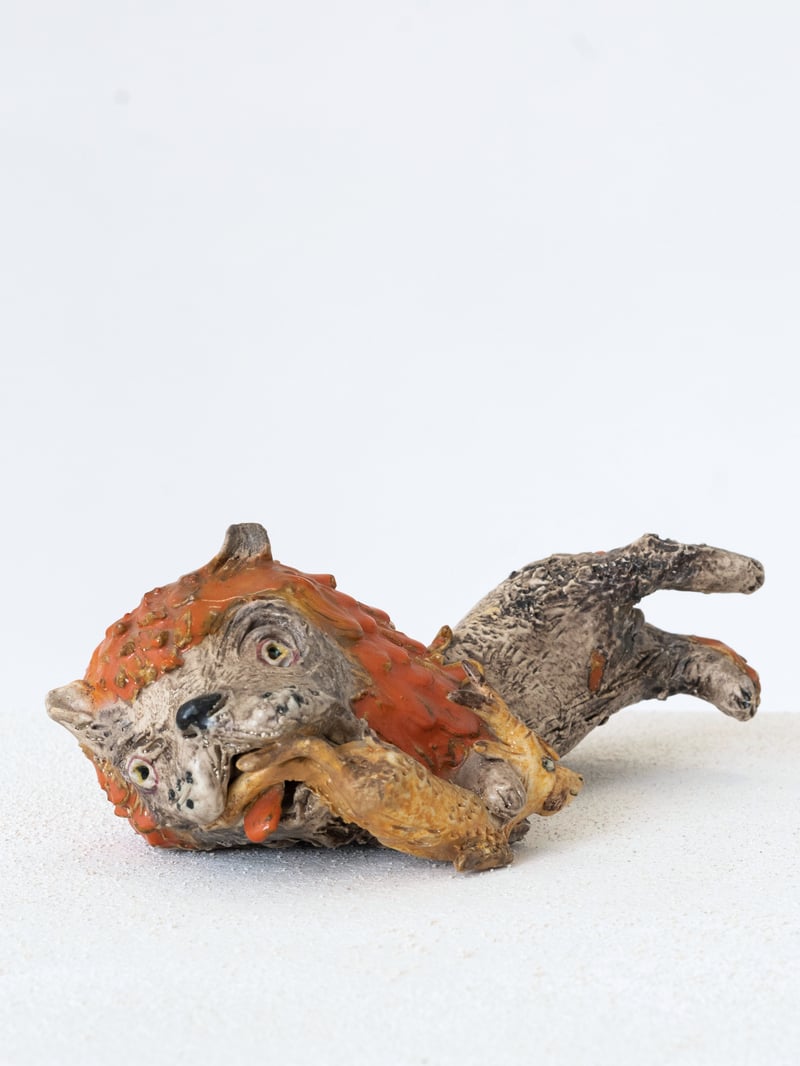 Salvatore Fancello
*Leone con criniera rossa e preda*
1938
glazed terracotta
10,5 x 26,3 x 14,5 cm / 4 x 10.4 x 5.7 in