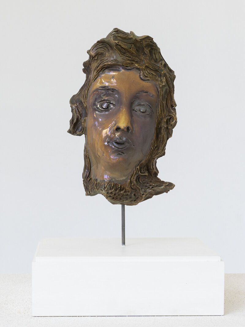 Salvatore Fancello
*Testa Femminile*
1938
glazed maiolica
26,5 x 16,5 x 5 cm / 10.4 x 6.5 x 2 in